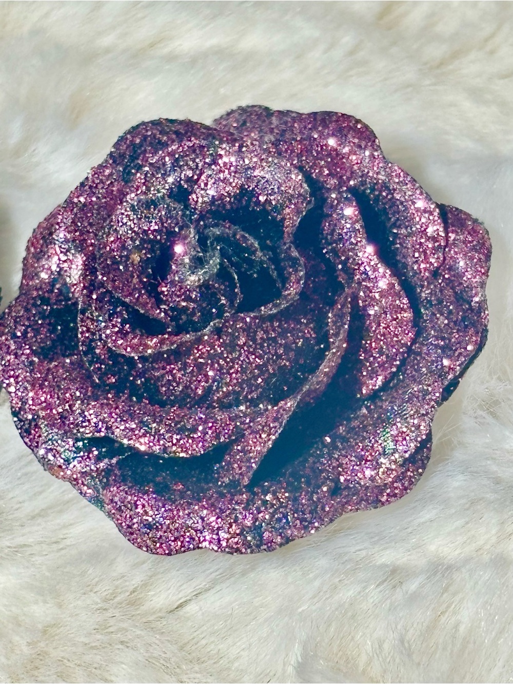Vintage Glitter Rose Brooch Set - Picture 6 of 9